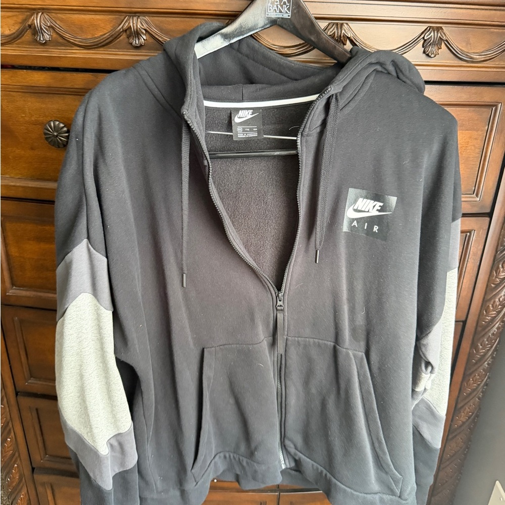 Nike Black and Gray Sweatshirt